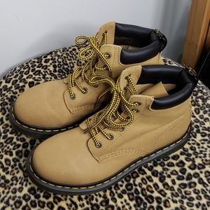 Doc Marten boots (Timberland look)